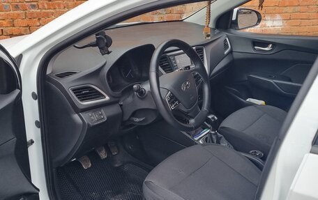 Hyundai Solaris II рестайлинг, 2017 год, 850 000 рублей, 9 фотография