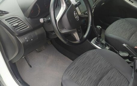 Hyundai Solaris II рестайлинг, 2014 год, 700 000 рублей, 8 фотография