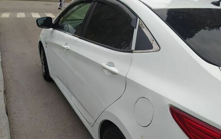 Hyundai Solaris II рестайлинг, 2014 год, 700 000 рублей, 6 фотография