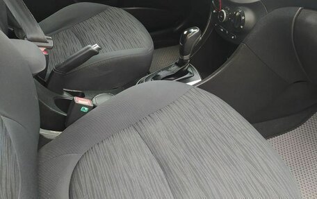 Hyundai Solaris II рестайлинг, 2014 год, 700 000 рублей, 14 фотография