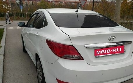 Hyundai Solaris II рестайлинг, 2014 год, 700 000 рублей, 7 фотография