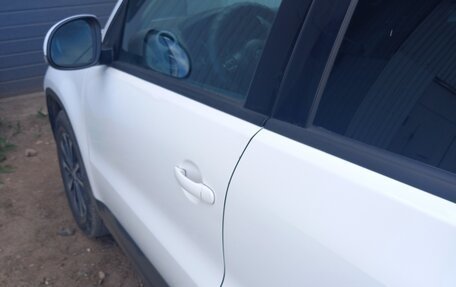 Volkswagen Tiguan I, 2013 год, 1 050 000 рублей, 2 фотография
