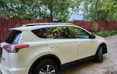 Toyota RAV4, 2017 год, 2 490 000 рублей, 3 фотография