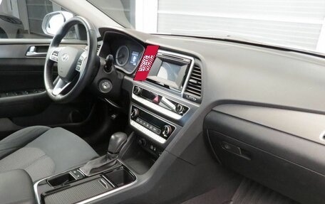 Hyundai Sonata VII, 2018 год, 1 790 000 рублей, 5 фотография