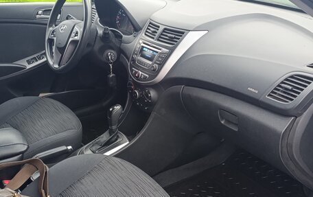 Hyundai Solaris II рестайлинг, 2014 год, 950 000 рублей, 6 фотография