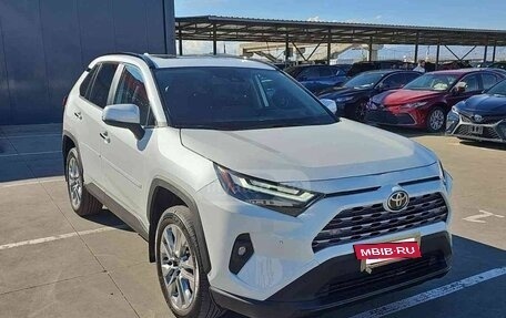 Toyota RAV4, 2024 год, 4 200 000 рублей, 3 фотография