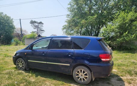Toyota Ipsum II, 2002 год, 550 000 рублей, 1 фотография