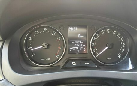 Skoda Rapid I, 2015 год, 700 000 рублей, 10 фотография