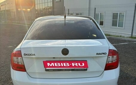 Skoda Rapid I, 2015 год, 700 000 рублей, 5 фотография
