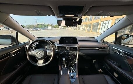 Lexus RX IV рестайлинг, 2022 год, 4 970 000 рублей, 6 фотография