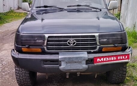 Toyota Land Cruiser 80 рестайлинг, 1990 год, 1 300 000 рублей, 2 фотография