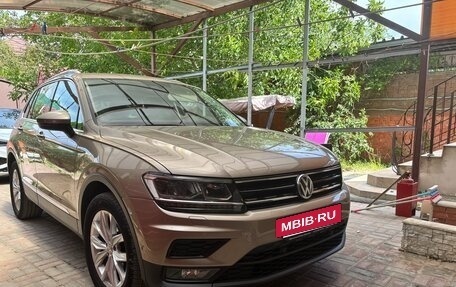 Volkswagen Tiguan II, 2018 год, 2 480 000 рублей, 6 фотография