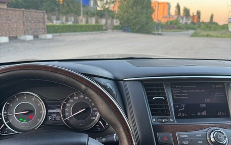 Infiniti QX56, 2012 год, 2 220 000 рублей, 7 фотография
