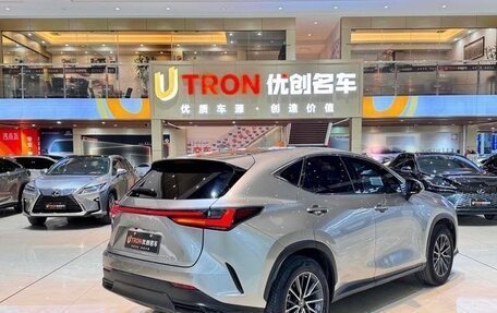 Lexus NX, 2022 год, 4 250 000 рублей, 2 фотография