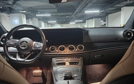 Mercedes-Benz E-Класс, 2019 год, 3 690 000 рублей, 6 фотография