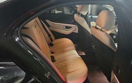 Mercedes-Benz E-Класс, 2019 год, 3 690 000 рублей, 20 фотография
