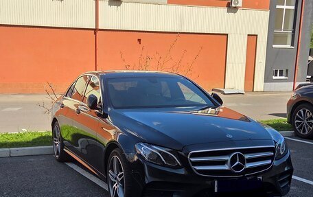 Mercedes-Benz E-Класс, 2019 год, 3 690 000 рублей, 29 фотография