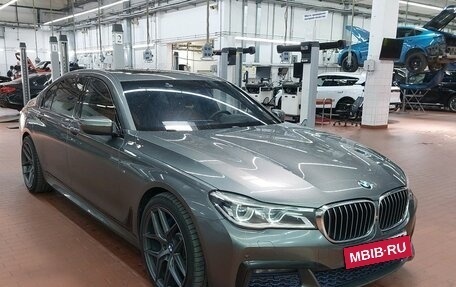 BMW 7 серия, 2017 год, 3 547 000 рублей, 2 фотография