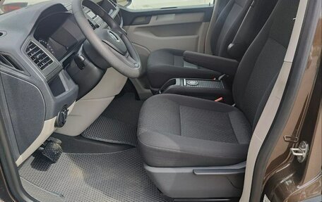 Volkswagen Caravelle T6 рестайлинг, 2019 год, 4 200 000 рублей, 6 фотография