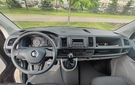Volkswagen Caravelle T6 рестайлинг, 2019 год, 4 200 000 рублей, 14 фотография
