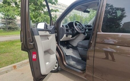 Volkswagen Caravelle T6 рестайлинг, 2019 год, 4 200 000 рублей, 13 фотография