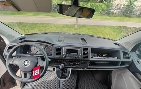 Volkswagen Caravelle T6 рестайлинг, 2019 год, 4 200 000 рублей, 11 фотография