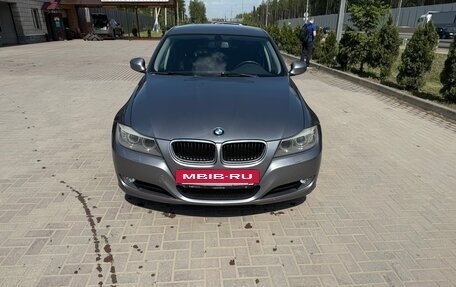BMW 3 серия, 2011 год, 1 300 000 рублей, 9 фотография