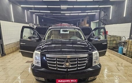 Cadillac Escalade III, 2011 год, 1 350 000 рублей, 5 фотография