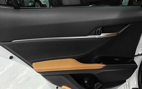 Toyota Camry, 2022 год, 2 755 000 рублей, 14 фотография