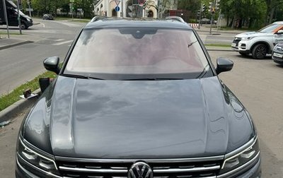 Volkswagen Tiguan II, 2019 год, 3 200 000 рублей, 1 фотография