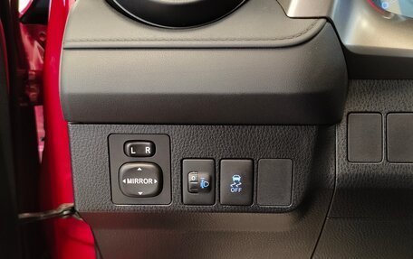 Toyota RAV4, 2013 год, 1 640 000 рублей, 10 фотография