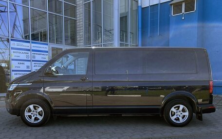 Volkswagen Caravelle T6 рестайлинг, 2020 год, 4 499 000 рублей, 2 фотография