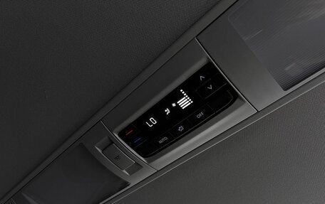 Volkswagen Caravelle T6 рестайлинг, 2020 год, 4 499 000 рублей, 20 фотография