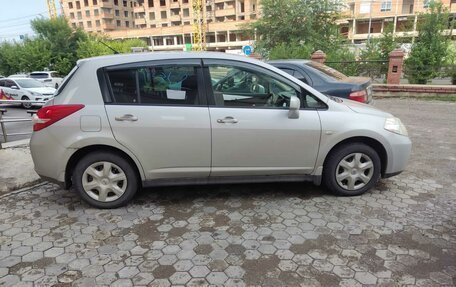 Nissan Tiida, 2010 год, 850 000 рублей, 3 фотография