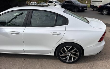 Volvo S60 III, 2020 год, 3 300 000 рублей, 2 фотография