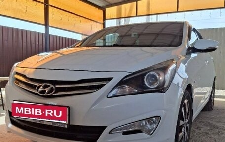 Hyundai Solaris II рестайлинг, 2014 год, 950 000 рублей, 2 фотография