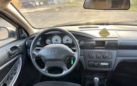 Dodge Stratus II, 2004 год, 240 000 рублей, 11 фотография