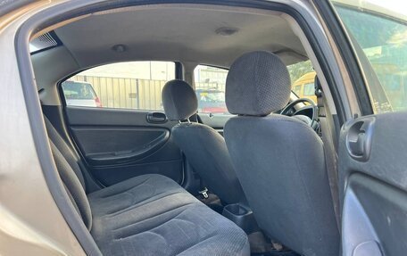 Dodge Stratus II, 2004 год, 240 000 рублей, 15 фотография