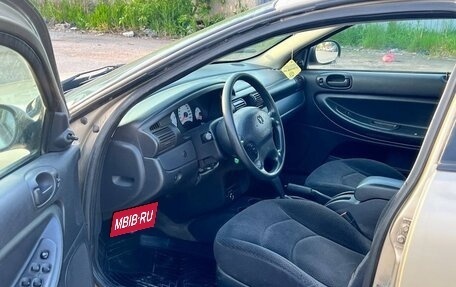 Dodge Stratus II, 2004 год, 240 000 рублей, 13 фотография