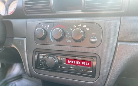 Dodge Stratus II, 2004 год, 240 000 рублей, 19 фотография