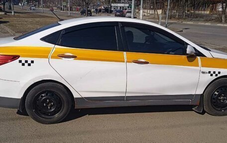 Hyundai Solaris II рестайлинг, 2014 год, 465 000 рублей, 11 фотография