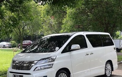 Toyota Vellfire I, 2013 год, 2 150 000 рублей, 1 фотография