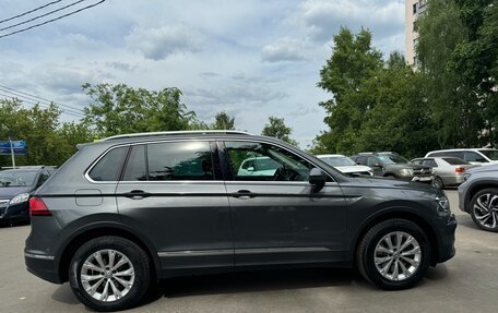 Volkswagen Tiguan II, 2019 год, 3 200 000 рублей, 6 фотография