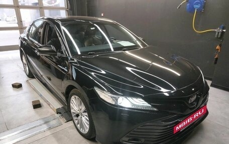 Toyota Camry, 2019 год, 2 547 000 рублей, 2 фотография