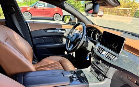 Mercedes-Benz CLS, 2015 год, 3 000 000 рублей, 20 фотография