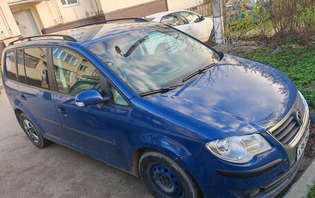 Volkswagen Touran III, 2007 год, 410 000 рублей, 2 фотография