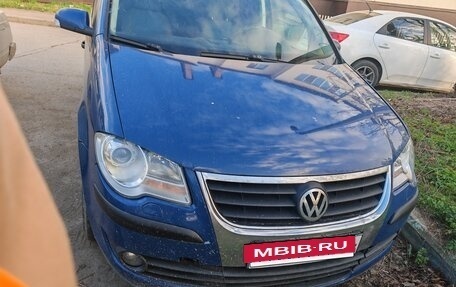 Volkswagen Touran III, 2007 год, 410 000 рублей, 3 фотография