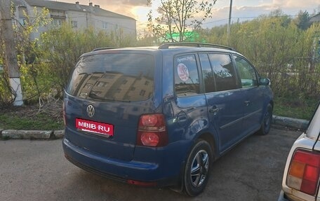 Volkswagen Touran III, 2007 год, 410 000 рублей, 4 фотография