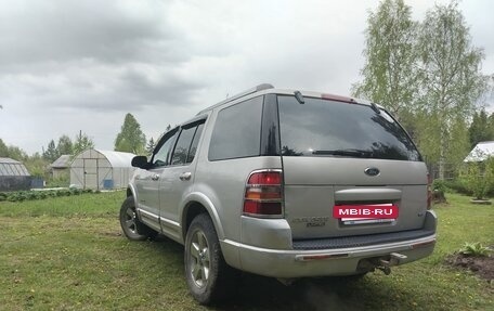 Ford Explorer III, 2005 год, 780 000 рублей, 3 фотография