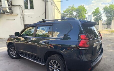 Toyota Land Cruiser Prado 150 рестайлинг 2, 2019 год, 3 300 000 рублей, 4 фотография